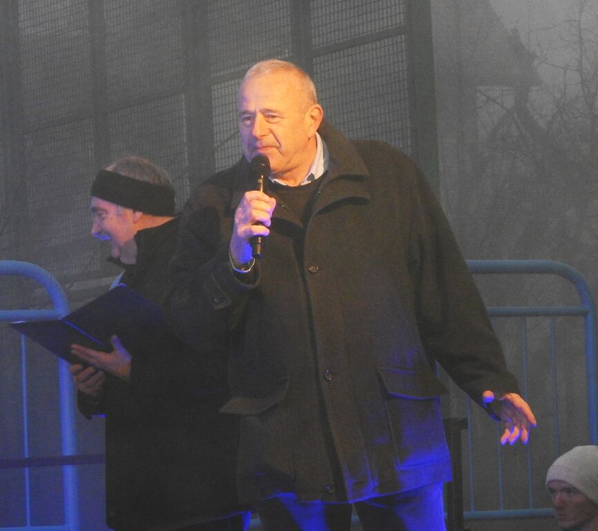 Svetloba sv. Lucije prvič razsvetlila Cerklje