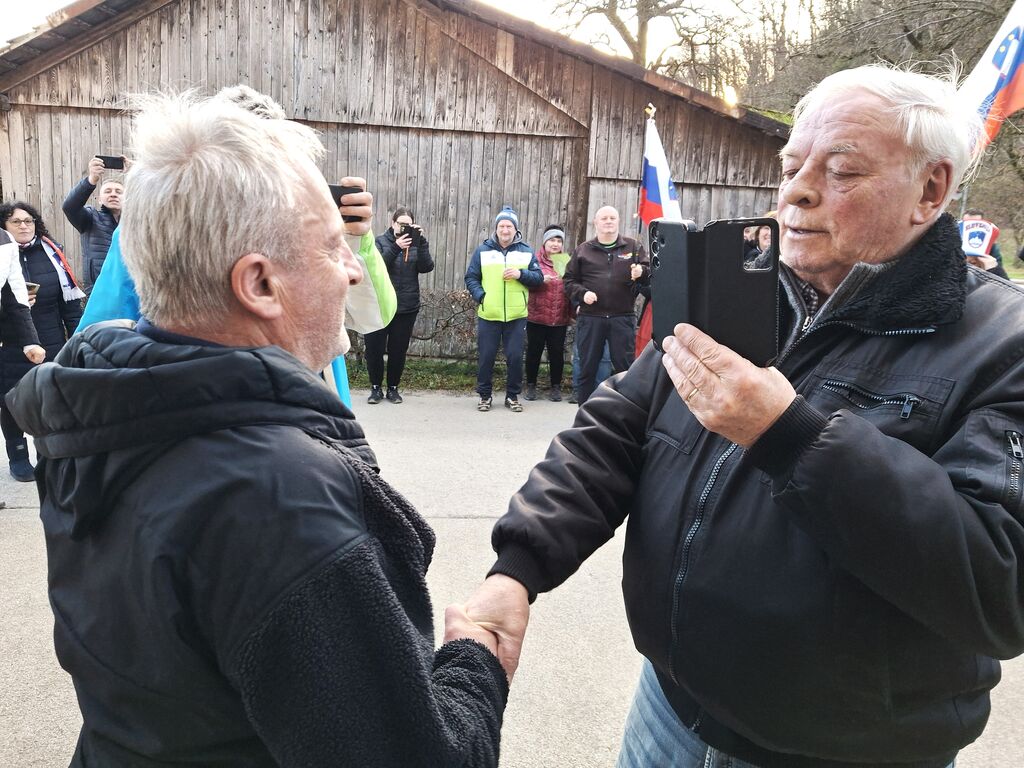 Veličasten sprejem za trenerja Jani Grilca v Gradu pri Cerkljah ob vrnitvi z olimpijskih iger