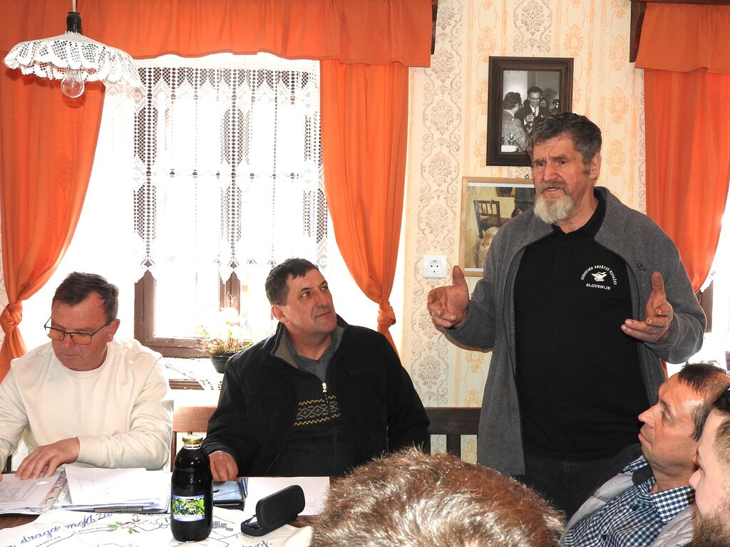 Občni zbor kovačev Slovenije je bil v Borštnikovi domačiji v Cerkljah