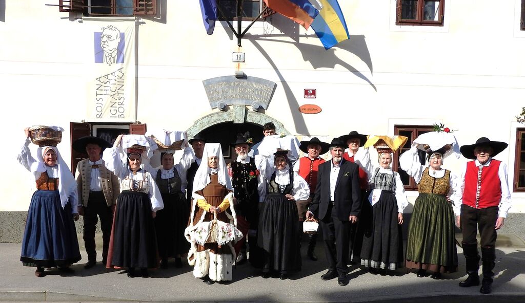 Po petdesetih letih v Cerkljah tretjič nesli jedi k žegnu