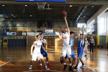 Košarkarska tekma prve kadetske lige U17