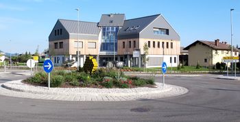 Izgradnja novega zdravstvenega doma v Cerkljah na Gorenjskem uspešno zaključena