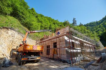 Gradbena dela na projektu potekajo po načrtih