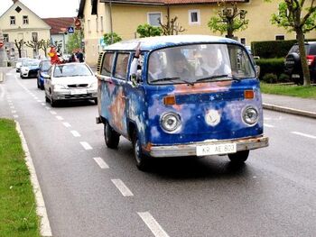 Vabilo - PRVOMAJSKA PARADA