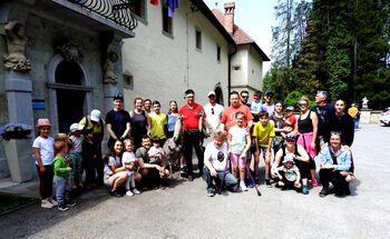 Hodim, da pomagam