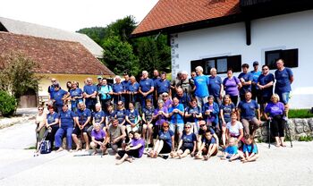 Osemnajstič bosonogi na Šenturško Goro