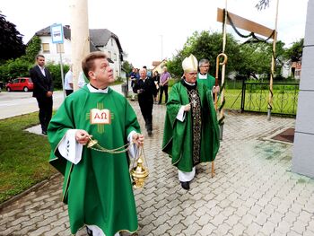 Blagoslovili so obnovljeni zvonik