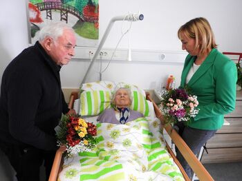 Marija Mežek je v Domu Taber praznovala 104. rojstni dan