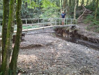 Po poplavah so postavili nov most