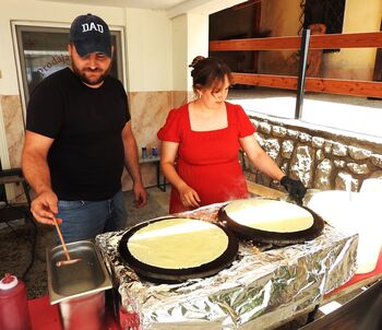 Za praznik brezplačne palačinke na Šenturški Gori