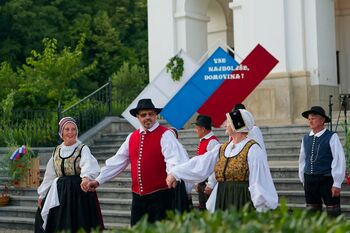 V Adergasu osrednja občinska proslava ob Dnevu državnosti