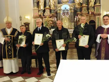 Nadškof msgr. Stanislav Zore v Cerkljah blagoslovil obnovljeno kotlovnico