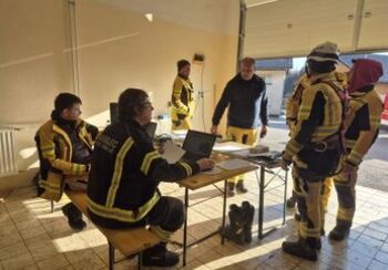 120 prostovoljcev, 21 vozil – Cerklje združene proti vetrolomu!