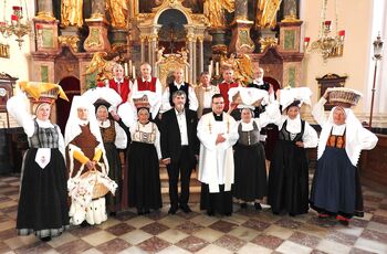 Po petdesetih letih v Cerkljah tretjič nesli jedi k žegnu