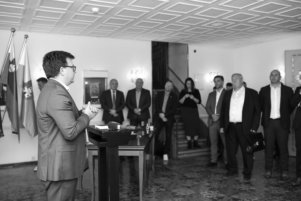 Podpisan sporazum za vzpostavitev sistema javne izposoje e-koles