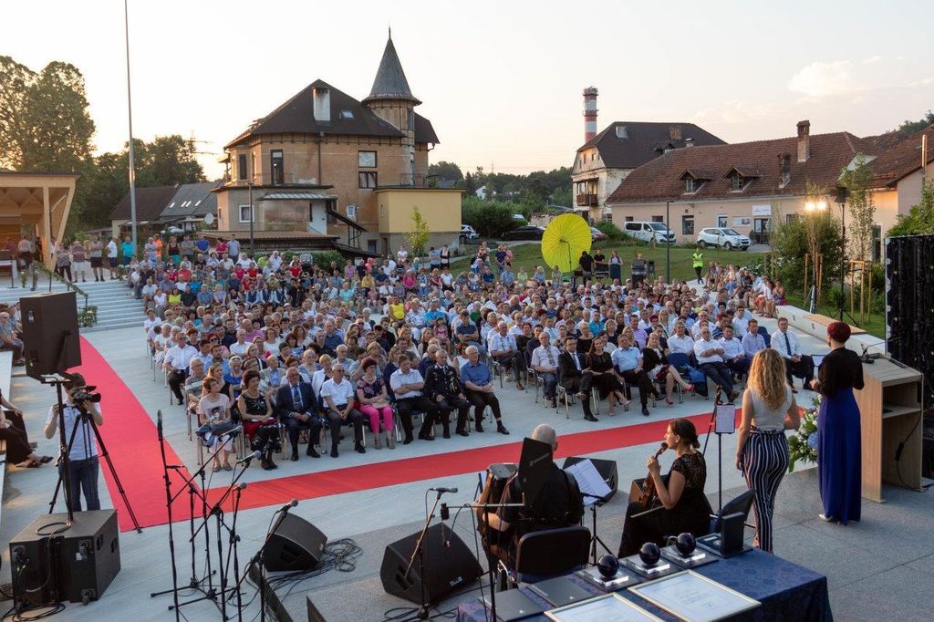 Na slavnostni seji podelili občinska priznanja