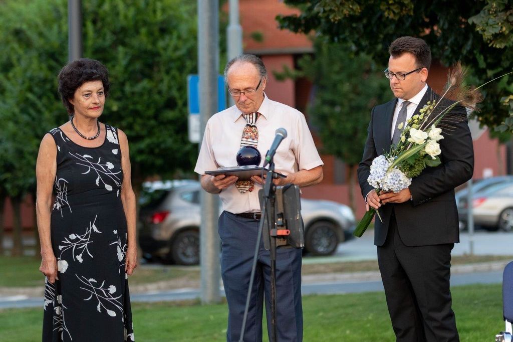 Na slavnostni seji podelili občinska priznanja