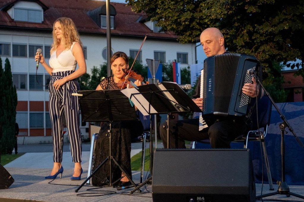 Na slavnostni seji podelili občinska priznanja