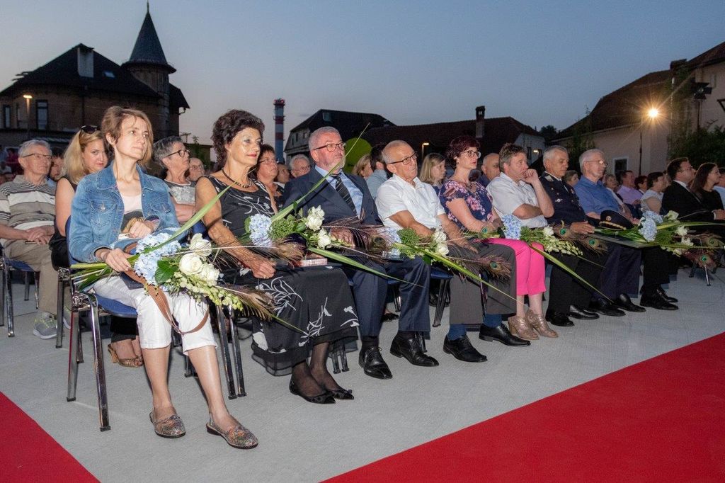 Na slavnostni seji podelili občinska priznanja