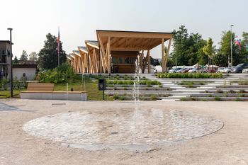 Nova pokrita tržnica, park in večnamenska prireditvena ploščad