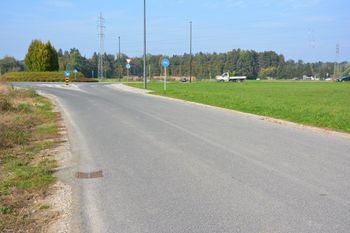 Gradnja pločnika pri Zdravstvenem domu Medvode