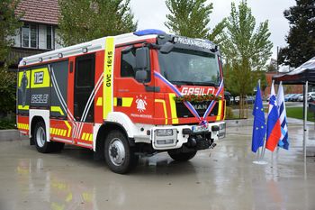 Predaja ključev novega vozila za PGD Preska Medvode