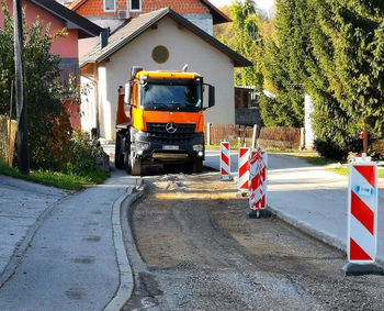 Nadaljujemo s sanacijo ceste Goričane - Rakovnik