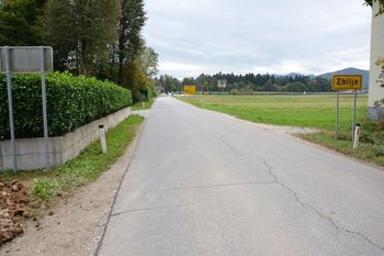 Gradnja pločnika ob cesti Zbilje – Podreča