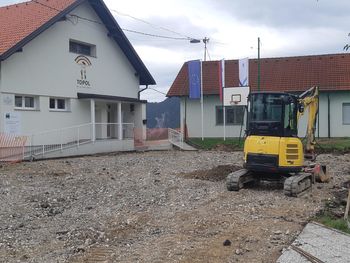 Obnova športnega igrišča pri POŠ Topol