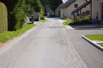 Rekonstrukcija ceste in gradnja vodovoda v Žlebeh