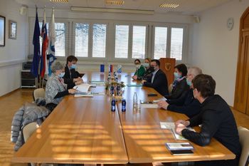 Državnemu sekretarju Antonu Hareju smo predstavili Stara hišna imena