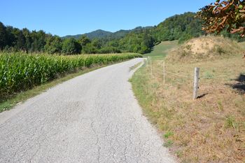 Rekonstrukcija ceste na Golem Brdu (10 - križišče)