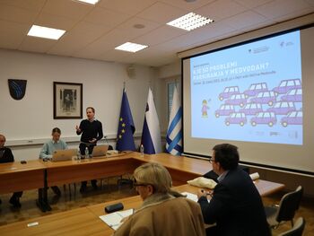 Po javni razpravi o problemih parkiranja Po javni razpravi o problemih parkiranja