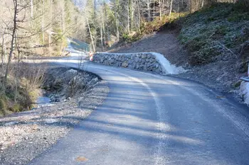 Do Setnice vodi asfaltna cesta