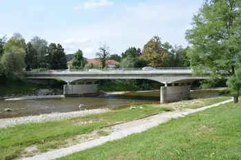 Polovična zapora mostu čez reko Soro na državni cesti Polovična zapora mostu čez reko Soro na državni cesti