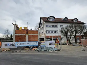 Občinska uprava ponovno v občinski stavbi