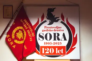 Podpis pogodbe za novo vozilo PGD Sora