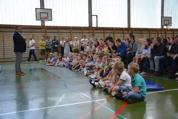 Šolarji ponovno sedli v šolske klopi