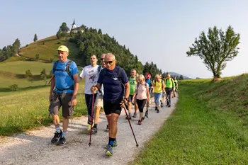 Anketa za lokalno strategijo na področju turizma