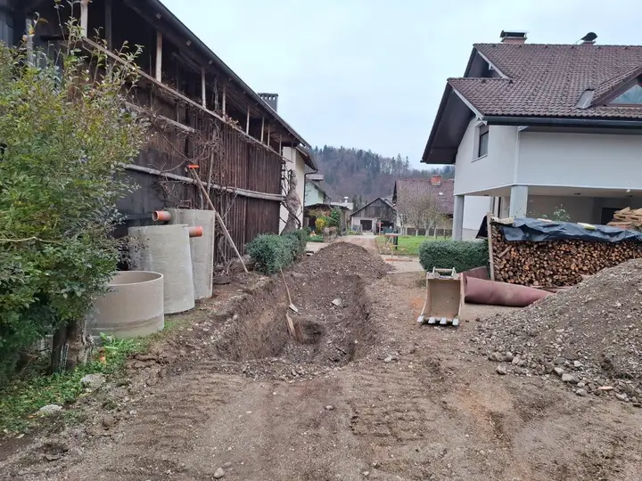 Izgradnja fekalne in meteorne kanalizacije ter obnova vodovoda v Goričanah