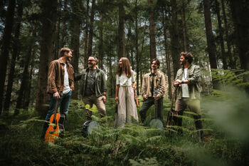 Poletje med vodami: koncert Čedahuči PRESTAVLJEN.