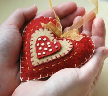 USTVARJALNA DELAVNICA ZA OTROKE - NEKAJ ZA MAMICO