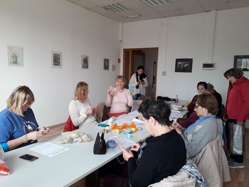 Beremo in ustvarjamo s Suzano: hobotnice za nedonošenčke