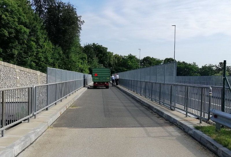 Izvedba popolne zapore ob sanaciji državne ceste in izgradnji kolesarske povezave med Čatežem ob Savi in Krško vasjo