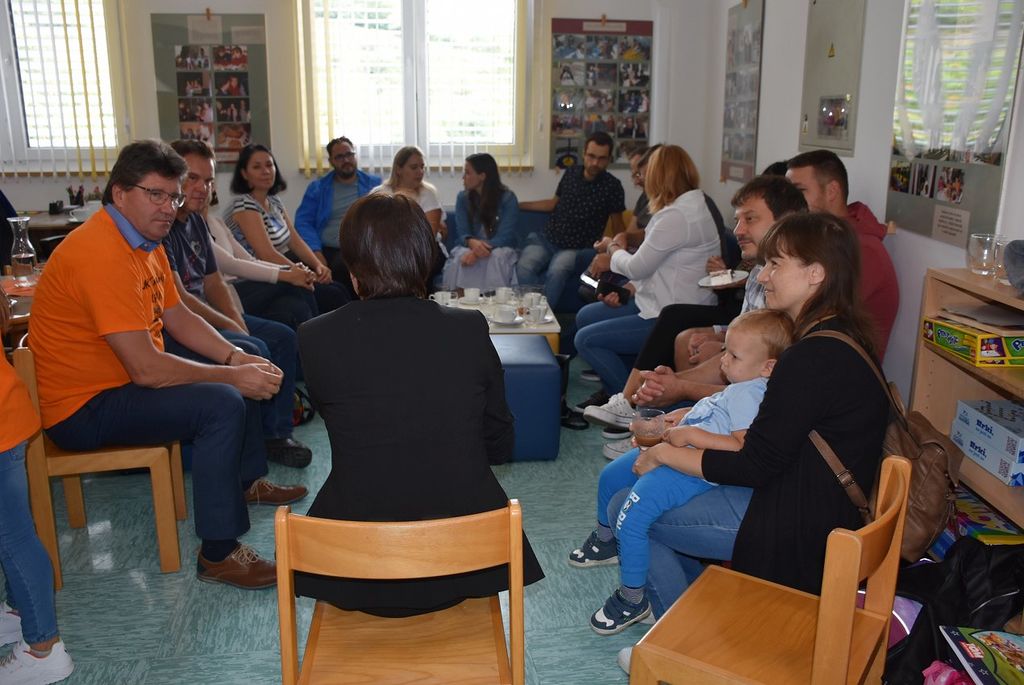 Župan Ivan Molan prvi šolski dan preživel med prvošolci OŠ Maksa Pleteršnika Pišece