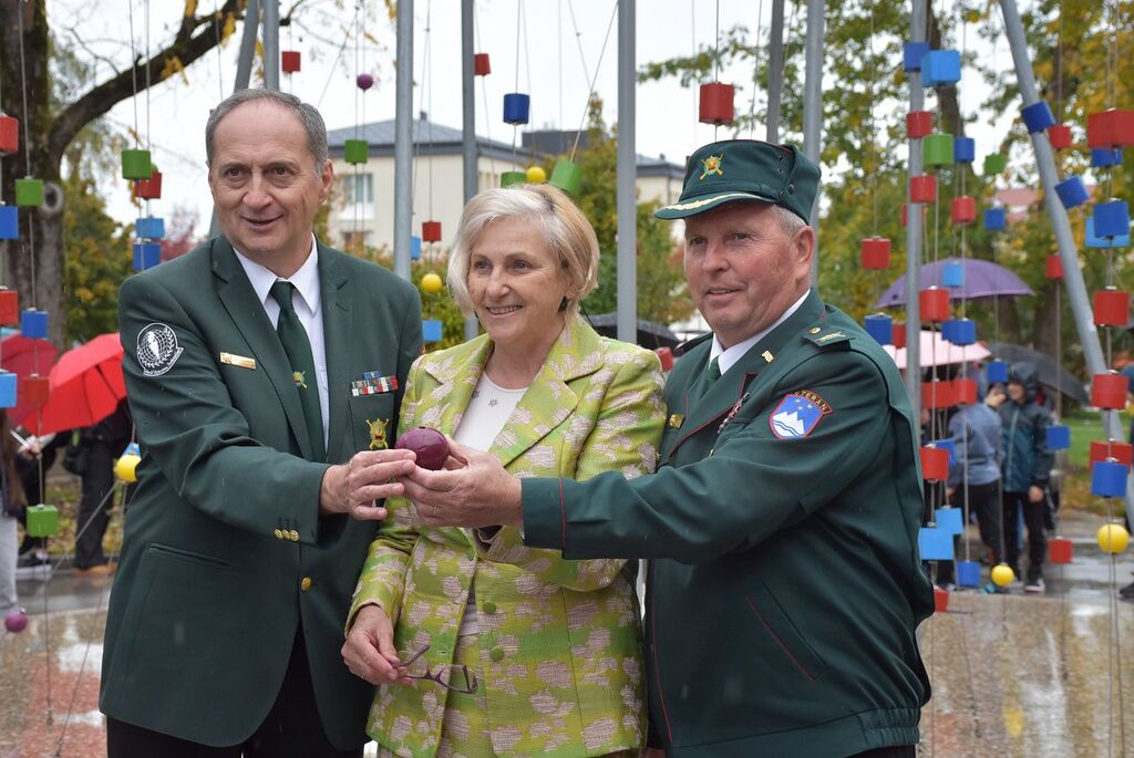 OŠ Brežice se pridružuje praznovanju občinskega praznika