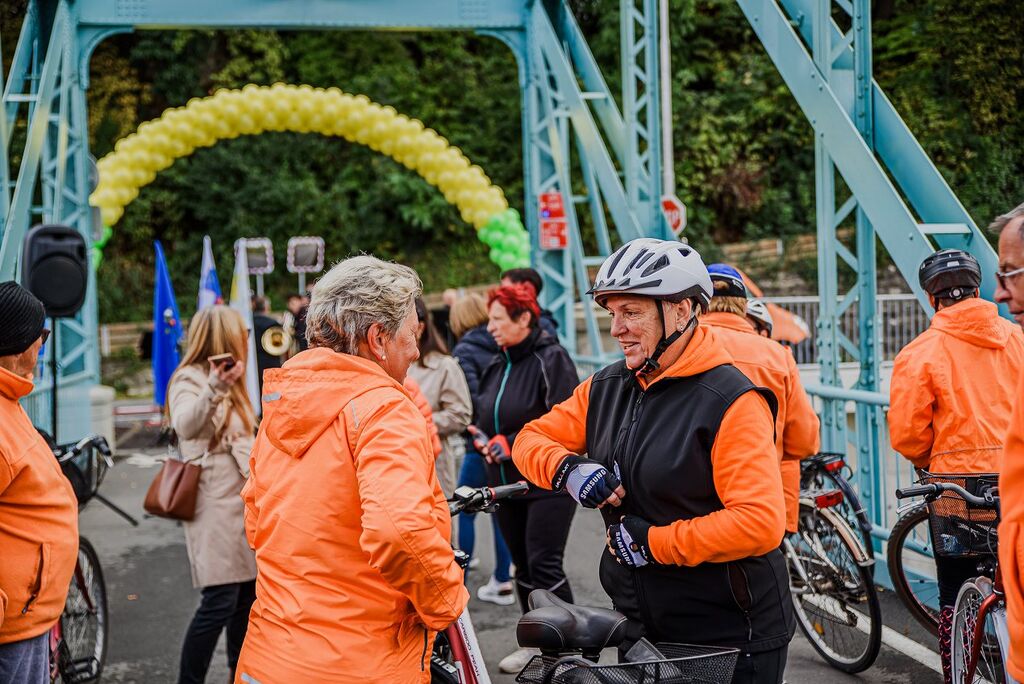 Kolesarska povezava Brežice – Krška vas uradno predana namenu
