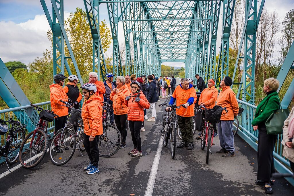 Kolesarska povezava Brežice – Krška vas uradno predana namenu