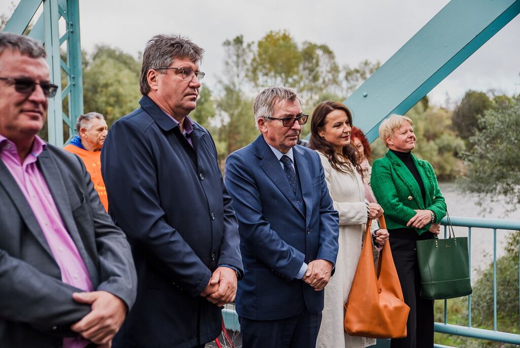 Kolesarska povezava Brežice – Krška vas uradno predana namenu