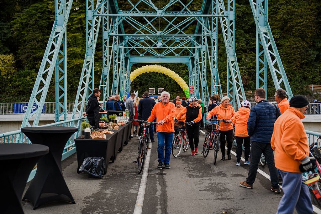 Kolesarska povezava Brežice – Krška vas uradno predana namenu